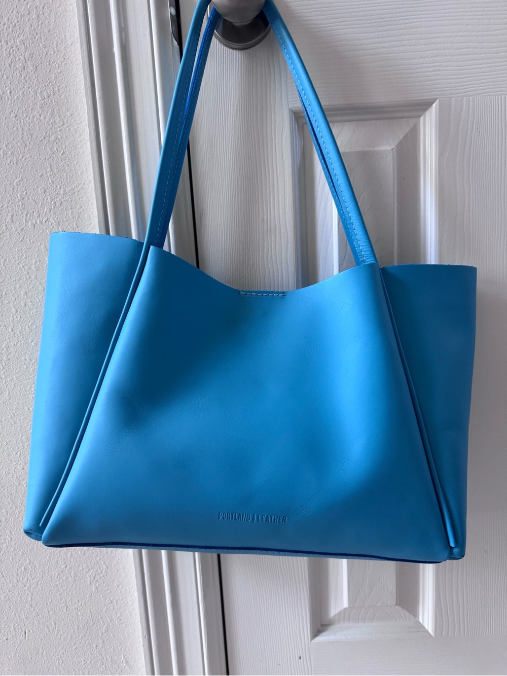 Portland Leather Unicorn Paradise Blue Large Verona